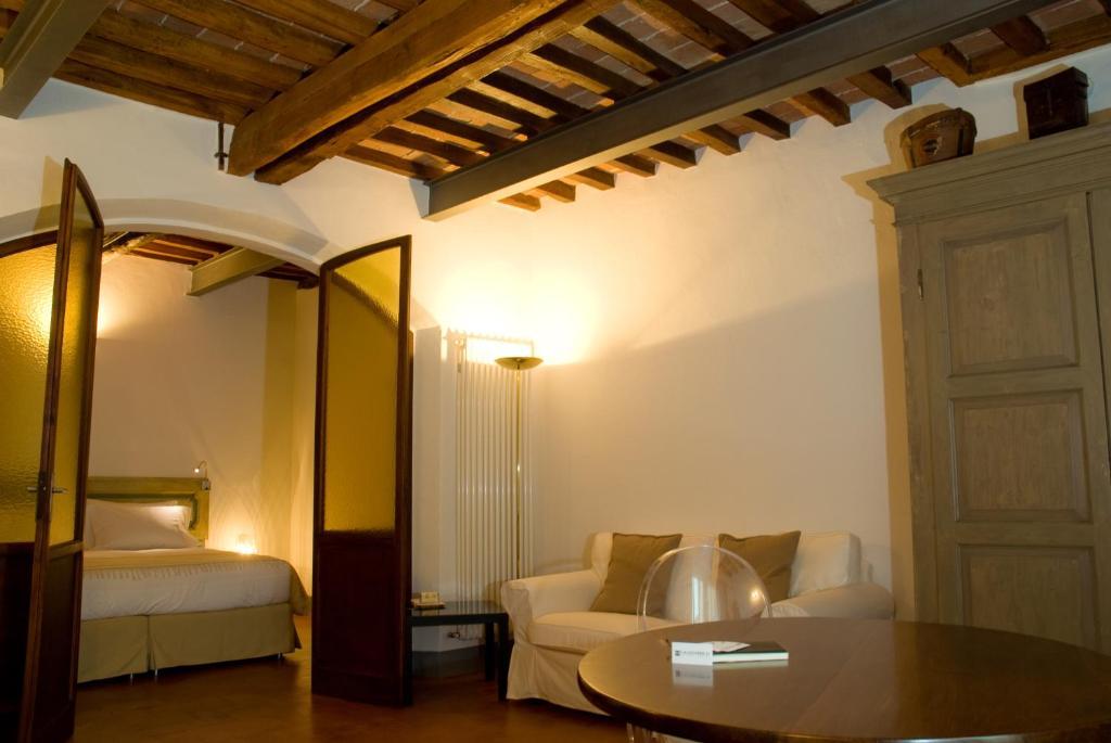 Callegherie 21 Boutique B&B Imola Bilik gambar