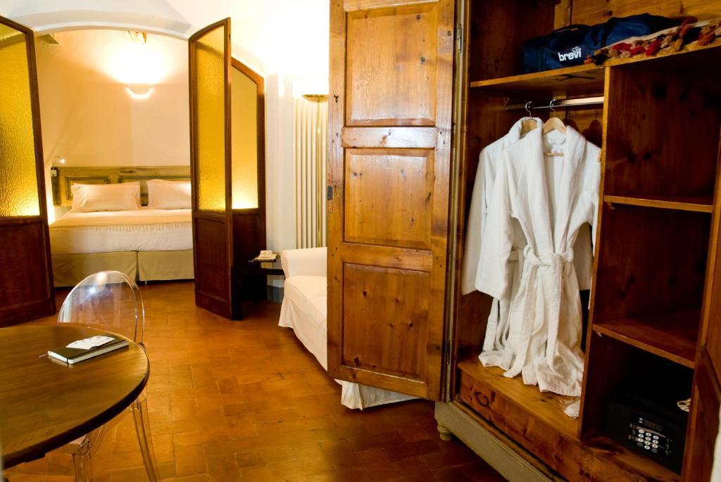 Callegherie 21 Boutique B&B Imola Bilik gambar
