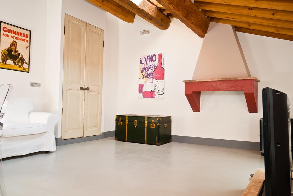 Callegherie 21 Boutique B&B Imola Bilik gambar